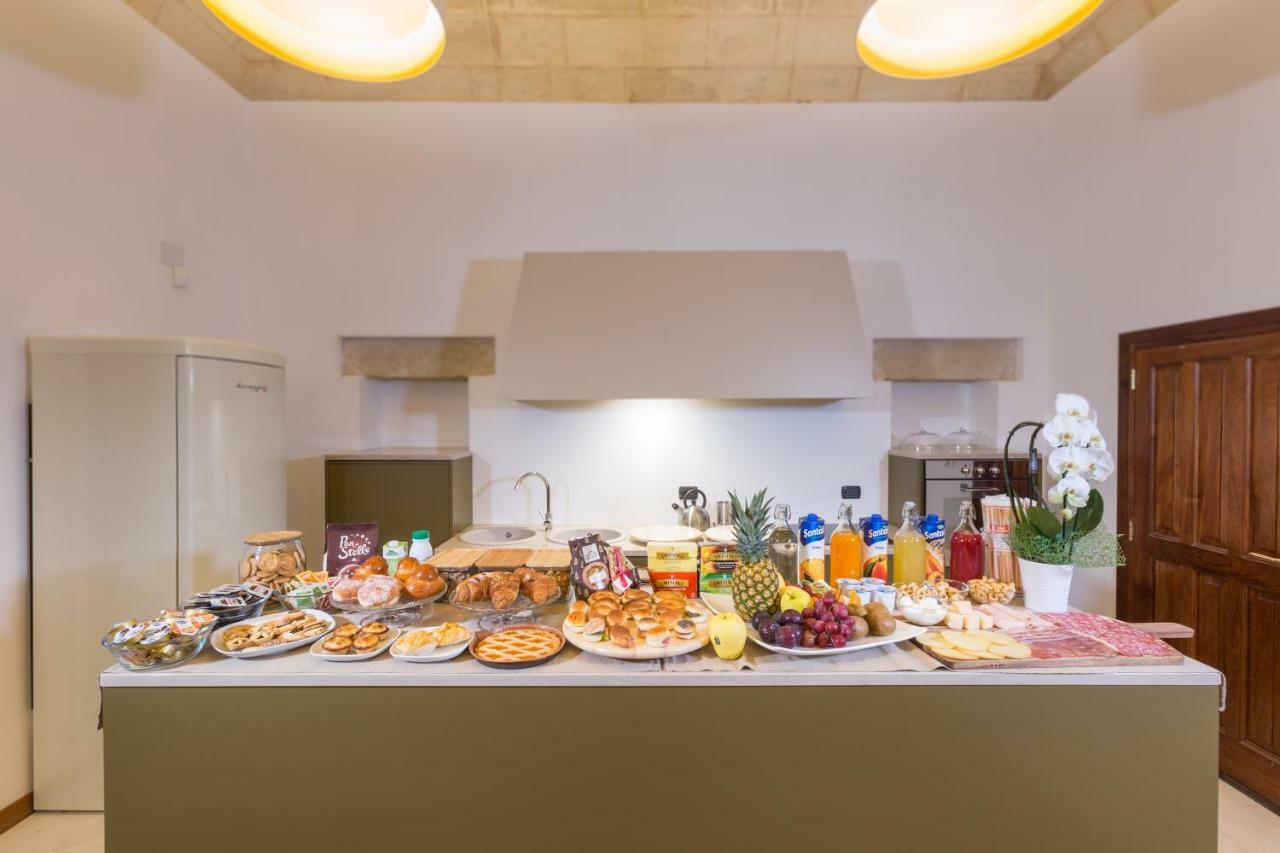 レッチェ Dimora Dei Salentini Bed & Breakfast エクステリア 写真